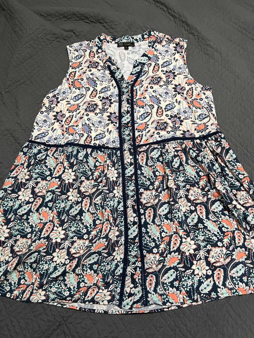 DG2 by Diane Gilman Navy, Coral, White Floral Sleeveless Blouse